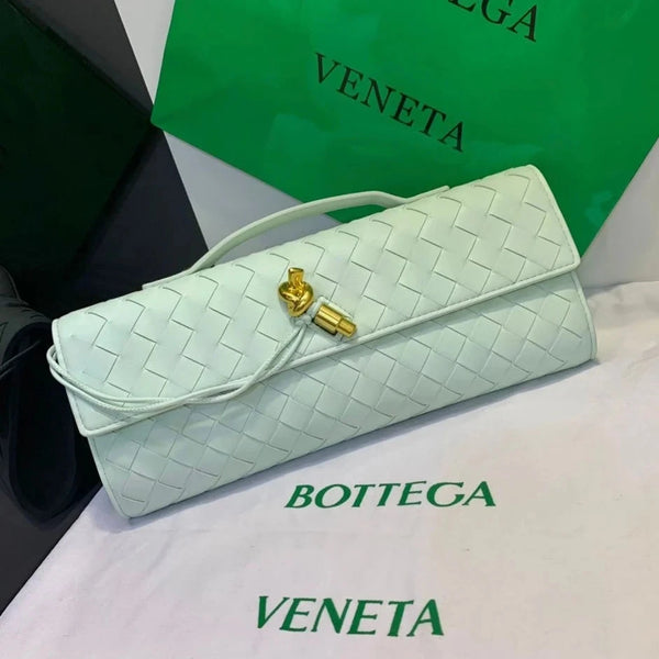 Bottega Veneta Long Andiamo Handle Clutch in Leather Bag