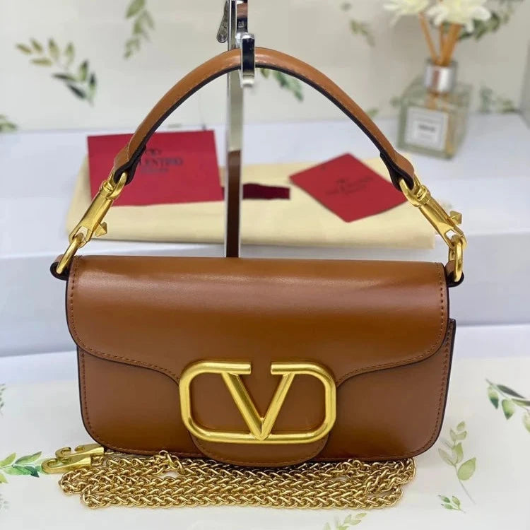 VLogo crossbody bag