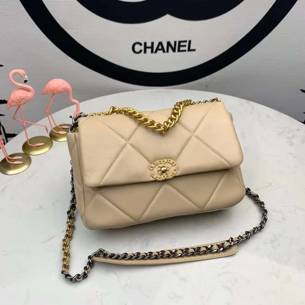 CHANEL HANDBAG